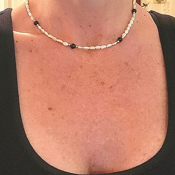 14k Yellow Gold Freshwater Pearl & Onyx Bead Necklace - Picture 1 of 6